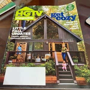HGTV MAGAZINE OCT 2022 LITTLE FALL UPDATES GET COZY